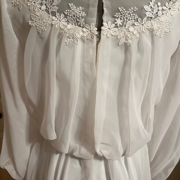 Elegant White Lace Wedding Dress - Picture 10 of 13